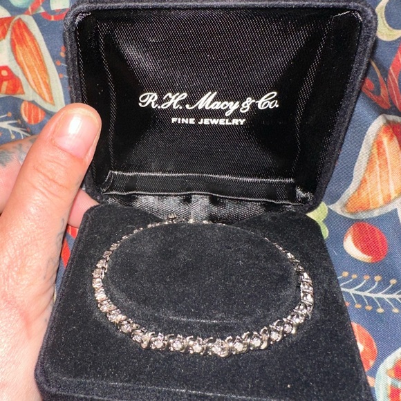 Never worn, have no use for it. Diamond and comes in original box. - Picture 2 of 3